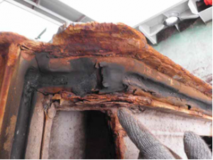 Hatch cover maintenance - Hatch cover sealing rubbers damaged and showing permanent deformation beyond the recommended limits. Rubber seal channels severely corroded.